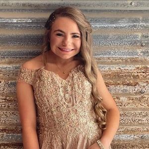 Meet your Posher, Kim